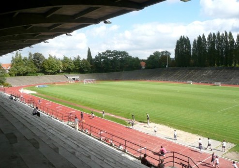 Stade des trois tilleuls - 48.4 ko